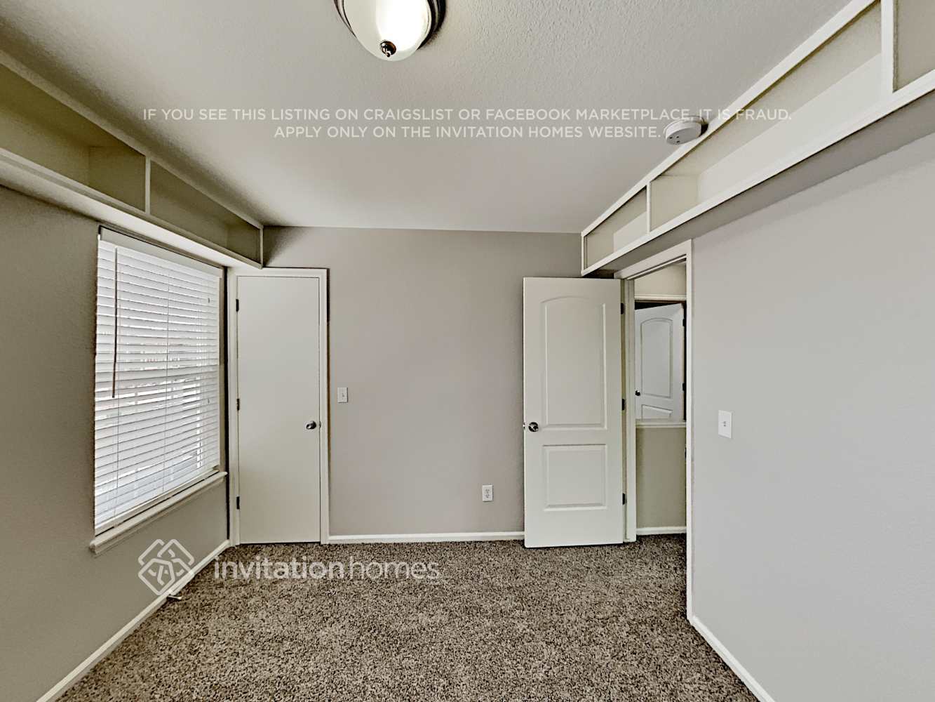 Building Photo - 3289 Blue Grass Cir