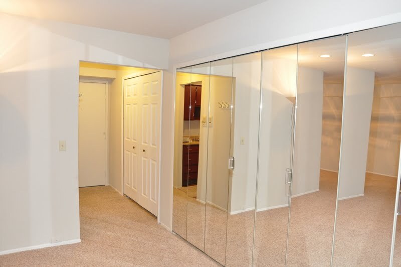 Building Photo - 30042 W 12 Mile Rd