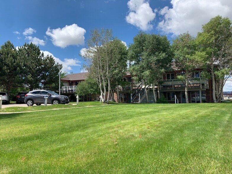 Building Photo - 1604 Sand Ct