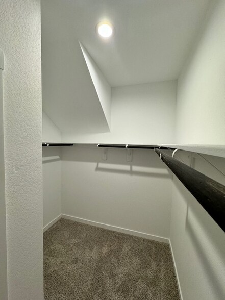 Building Photo - 31510 Chippenham Colony Ct