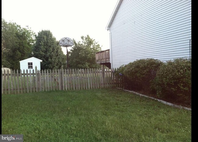 Building Photo - 6830 Red Rose Village Dr