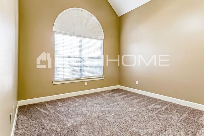 Building Photo - HOME FOR RENT!!