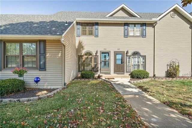 Building Photo - 215 Stonebridge Ln