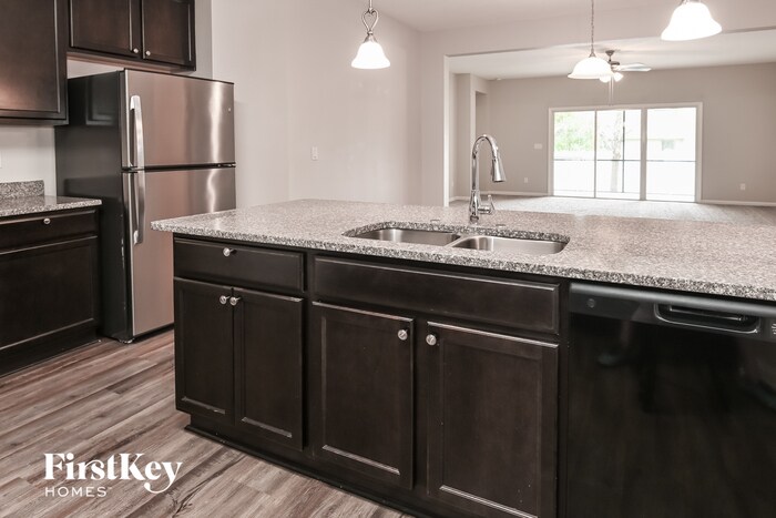 Building Photo - 10322 Addison Lakes Dr