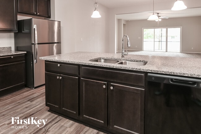 Building Photo - 10322 Addison Lakes Dr
