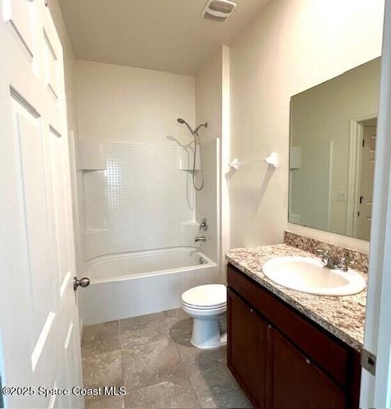 Building Photo - 620 Remington Green Dr SE