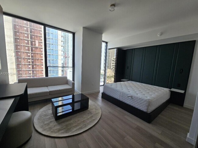 Building Photo - 20 NE 11th St