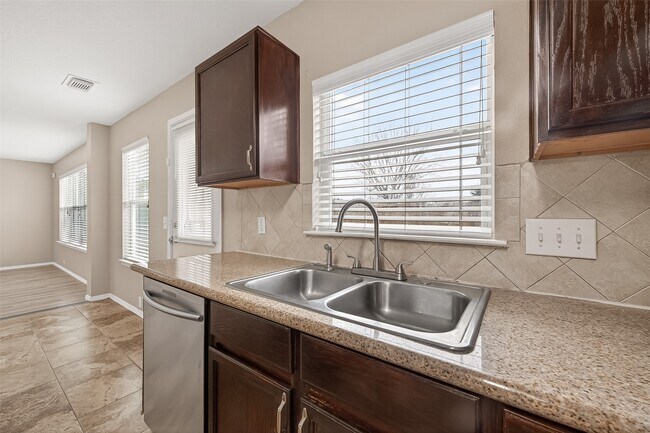 Building Photo - 15007 Sugar Sands Dr