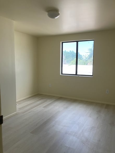 Building Photo - 3641 S 7200 W