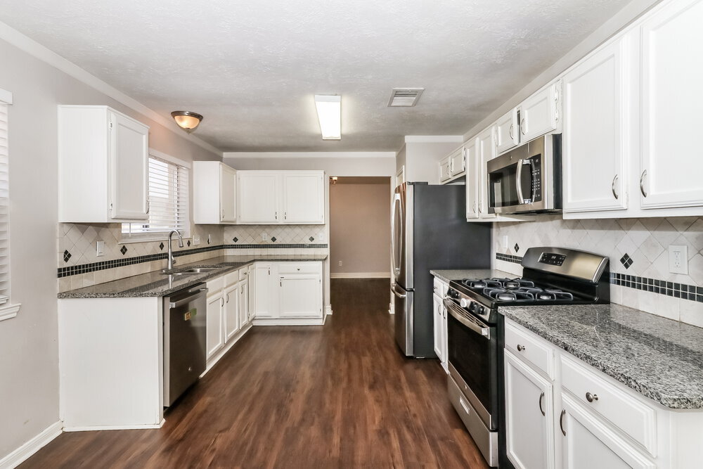 Building Photo - 19411 Winding Branch Dr