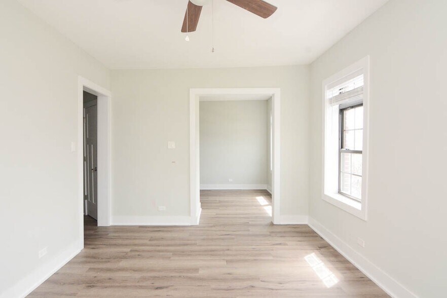 Building Photo - 729 Saint Johns Ave