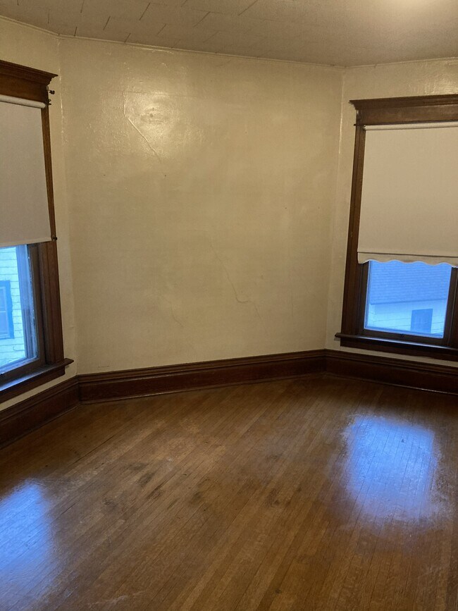 Upstairs bedroom - 1409 Main St