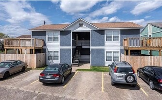 Building Photo - 804 Oran Cir