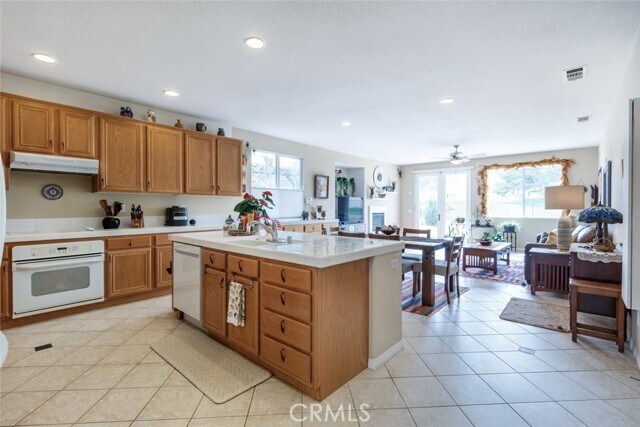 Building Photo - 4108 Club Vista Dr