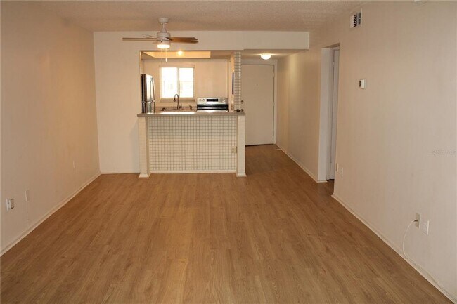 Building Photo - 4204 Heron Way
