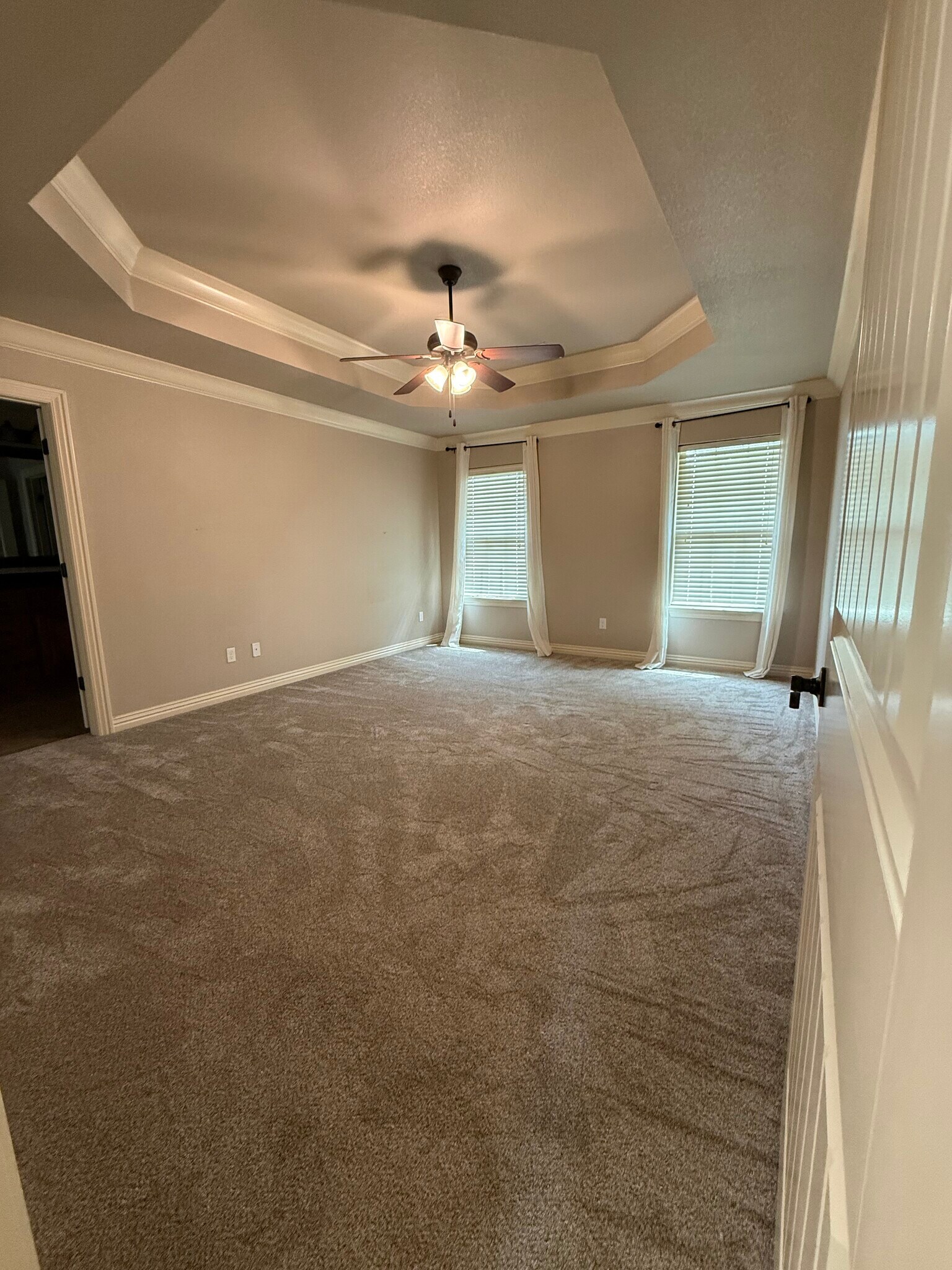 Building Photo - 6405 S 49th St