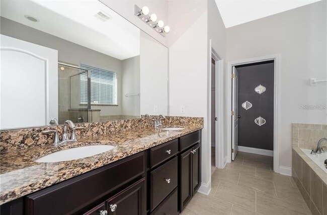 Building Photo - 8754 Ribault Ave