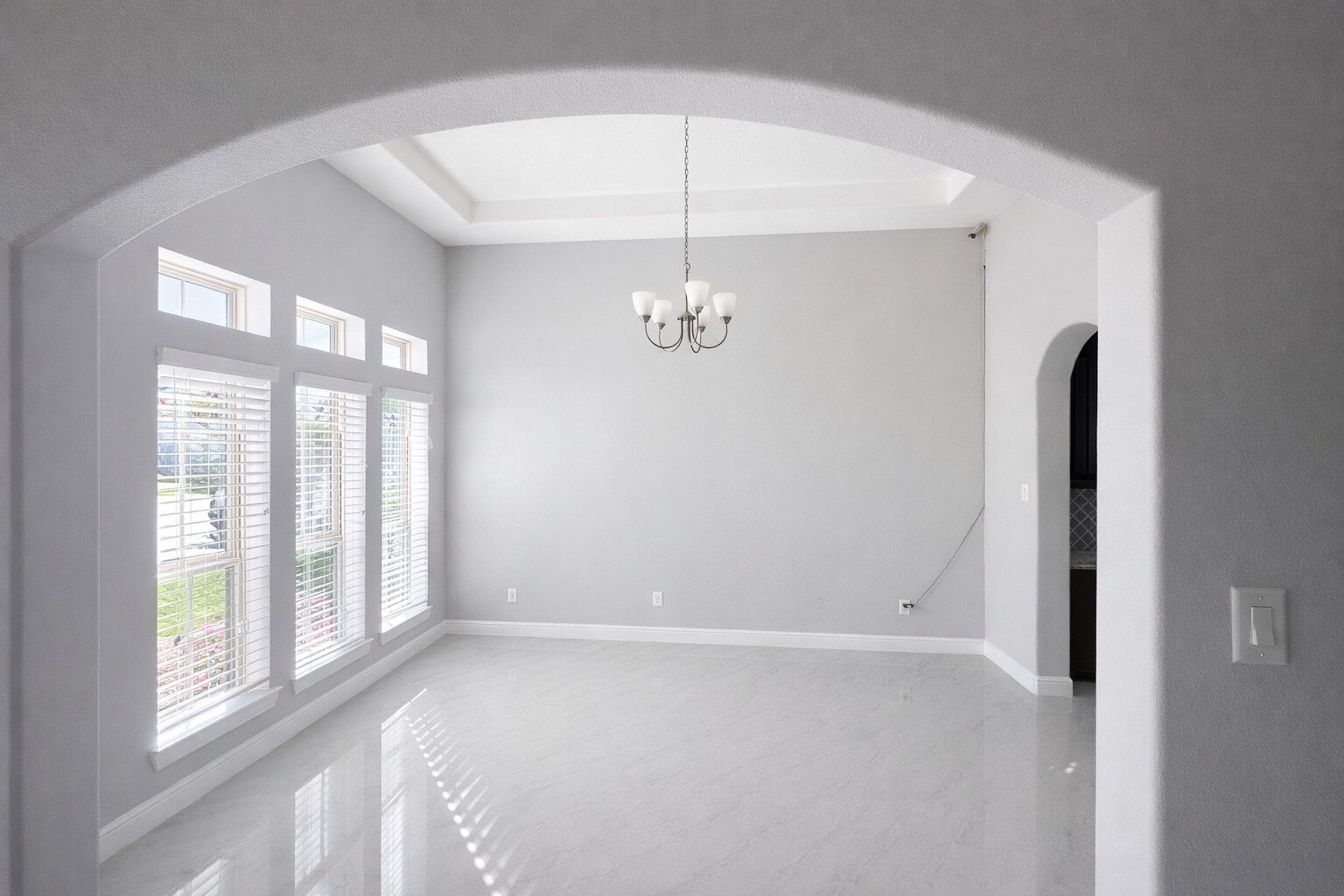 Building Photo - 2406 Trocadero Ln