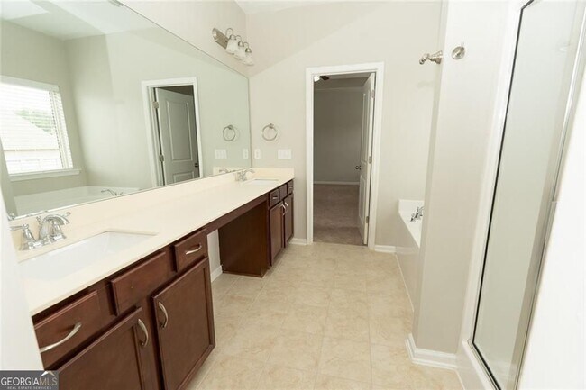 Building Photo - 369 Hardy Water Dr SE