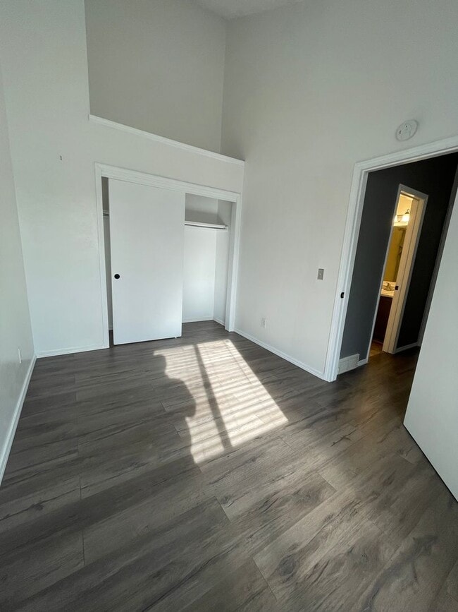 Building Photo - 4981 Garrison St