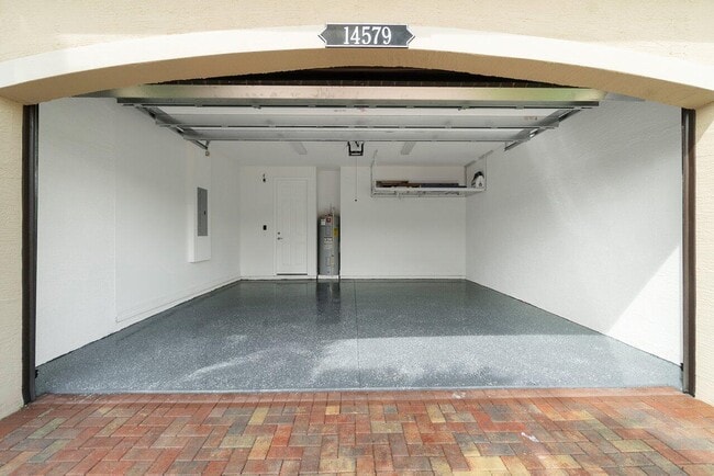 Building Photo - 14579 White Jade Terrace