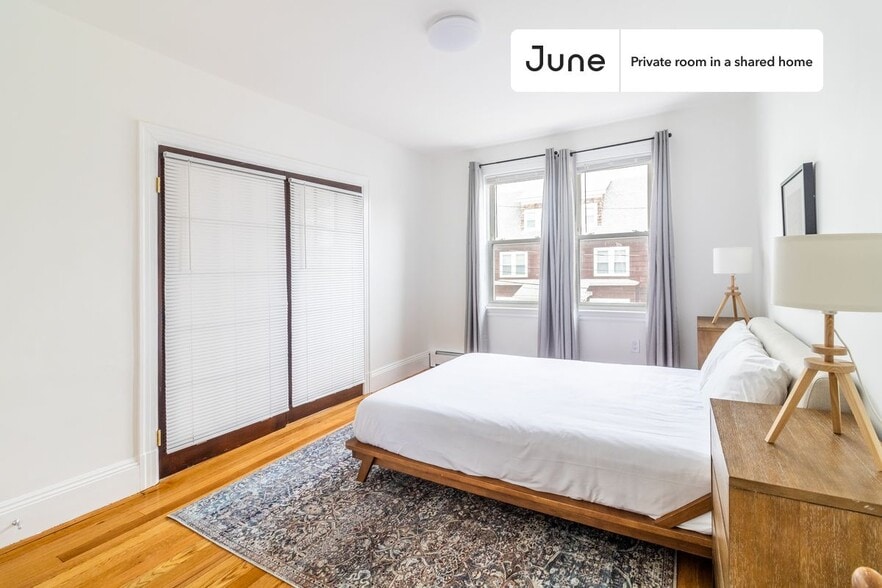 Building Photo - Room in Shared 7 bed/2 bath home in Brighton