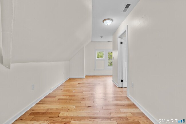 Building Photo - 693 Dixwell Ave