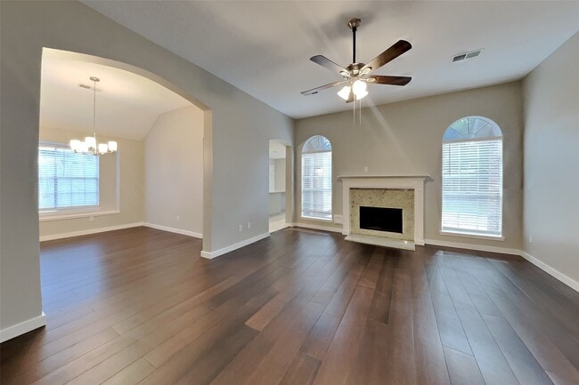 Building Photo - 18702 Timber Way Dr