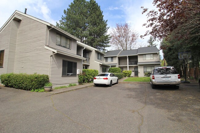 Building Photo - 2747-2757-2757 SW Troy St