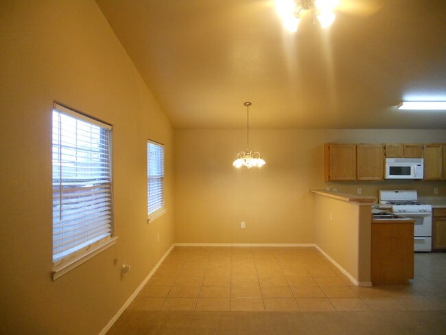 Building Photo - 3 Bedroom 2 Bath With A Mountain View Home!