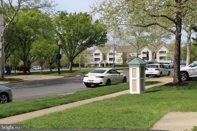 Building Photo - 42856 Golf View Dr