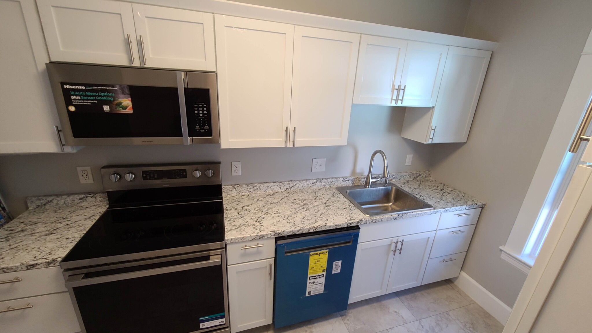 Stainless steel appliances - 3 Thomas St