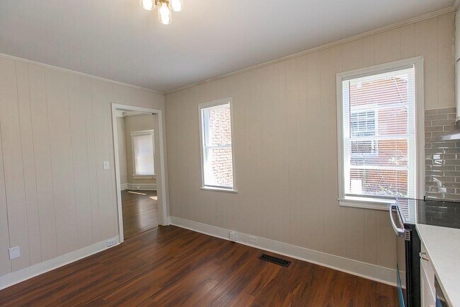 Building Photo - 2674 Napier Ave