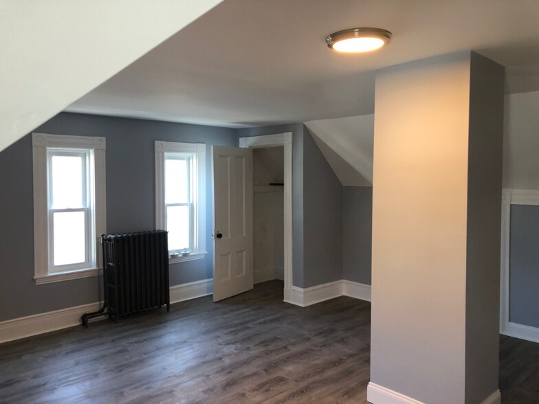 Building Photo - 20 Winship St