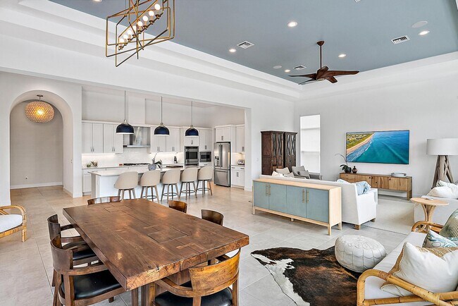 Building Photo - 8270 SE Pennock Trail