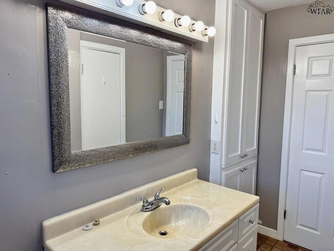 Building Photo - 4503 McCrory Ave