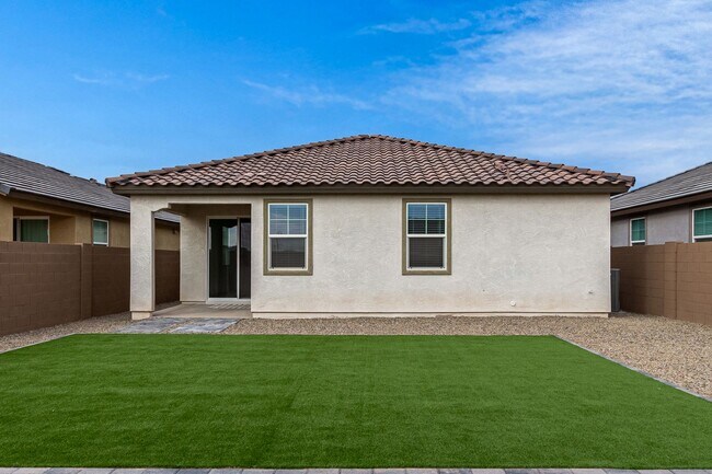 Building Photo - Charming 3-Bed Rental with Spacious Yard