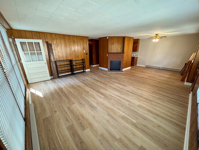 Building Photo - 117 Carolina Rd