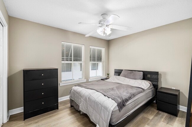 Building Photo - 104 S Moody Ave