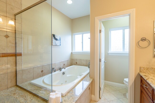 Building Photo - 1805 Speyer Ln