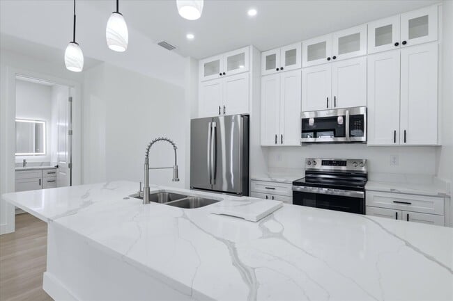 Building Photo - Luxury Duplex for Rent in Burnt Store Meadows, Punta Gorda**Reduced Rental Period Incentive**