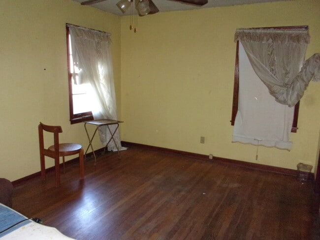 Building Photo - 1601 Haywood Ave