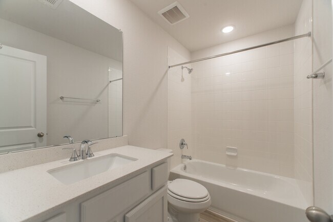 Building Photo - 17138 Crimson Crest Dr