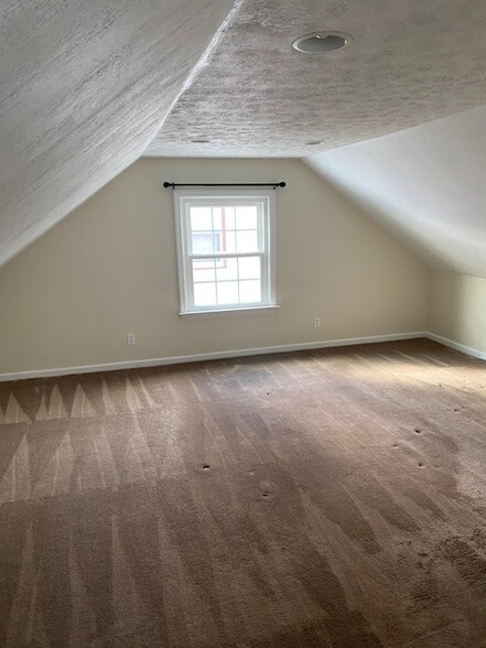 Building Photo - 4205 Harwood Rd