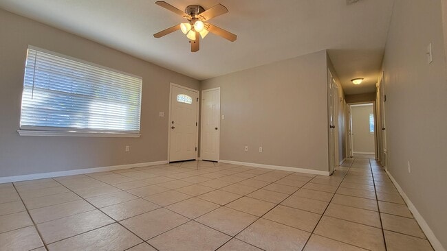 Building Photo - 709 Whippoorwill Ln