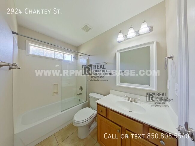 Building Photo - 2924 Chantey St