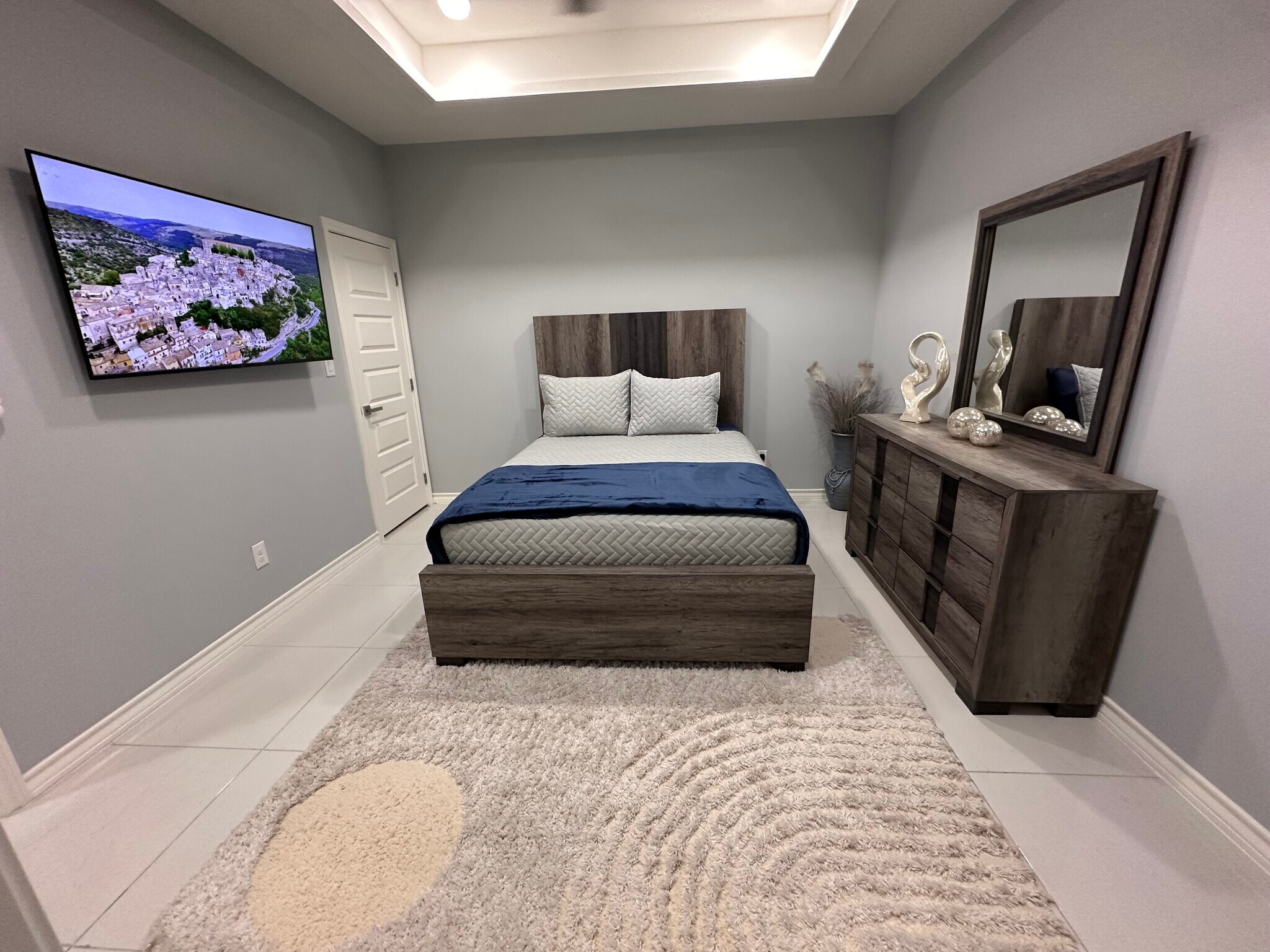 Building Photo - 2417 Indian Creek Ave