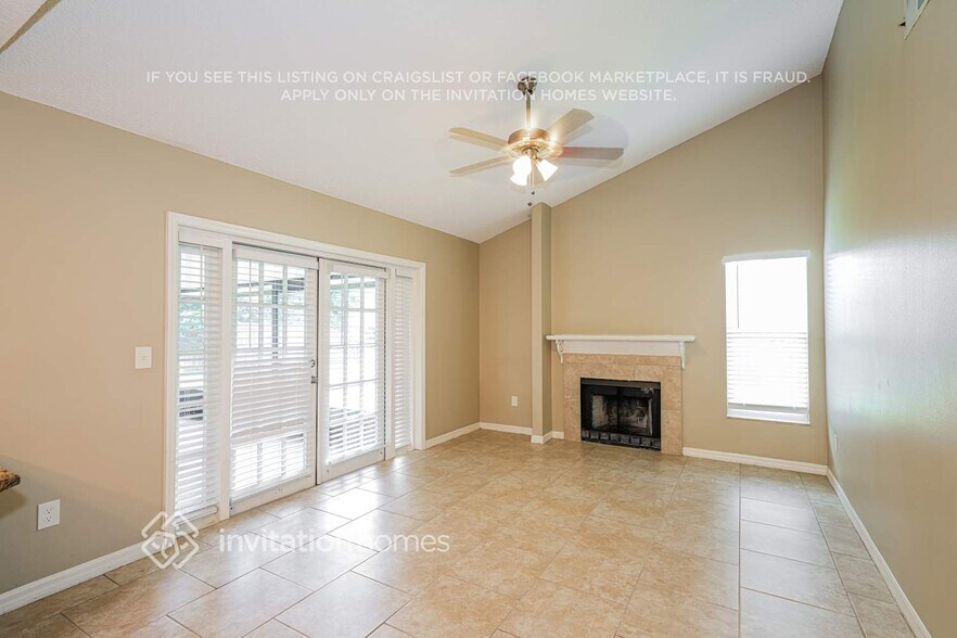 Building Photo - 15101 Southfork Dr