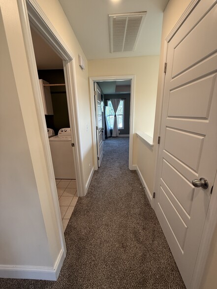 Hallway to master bedroom - 246 King Rd