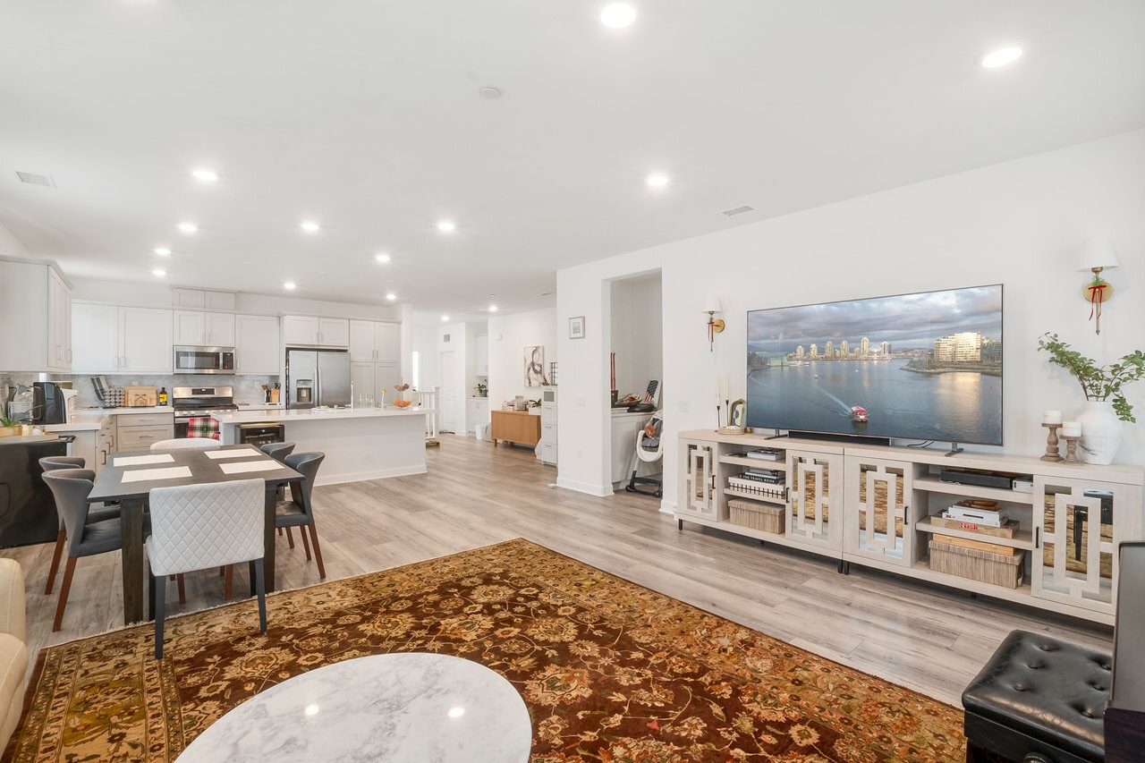 Building Photo - 7962 Belluno Way